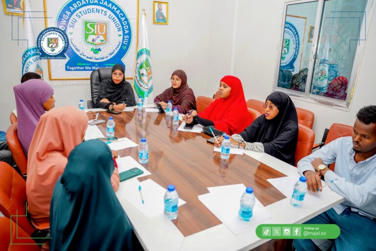 𝐖𝐚𝐬𝐚𝐫𝐚𝐝𝐚 𝐌𝐚𝐥𝐢𝐲𝐚𝐝𝐚 𝐈𝐲𝐨 𝐐𝐨𝐫𝐬𝐡𝐚𝐲𝐧𝐭𝐚 MAJSI Ayaa manta Kulan Gaar ah la yelatay Madaxa maliyada iyo qorshaynta Nadiyada Kuliyadaha.