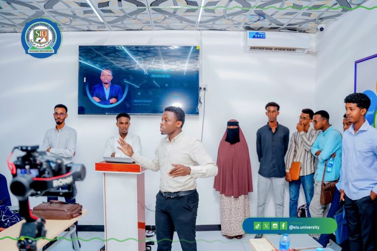 Tababarka abuurista barnaamijyada tiknolojiyada